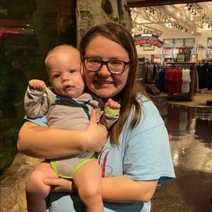 Meet your Posher, Brittany